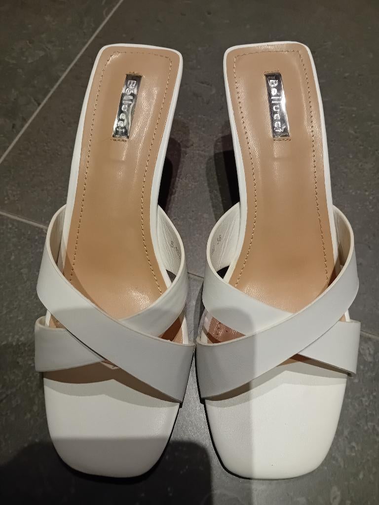 Witte muiltjes maat 36, Ophalen, Wit, Nieuw, Sandalen of Muiltjes