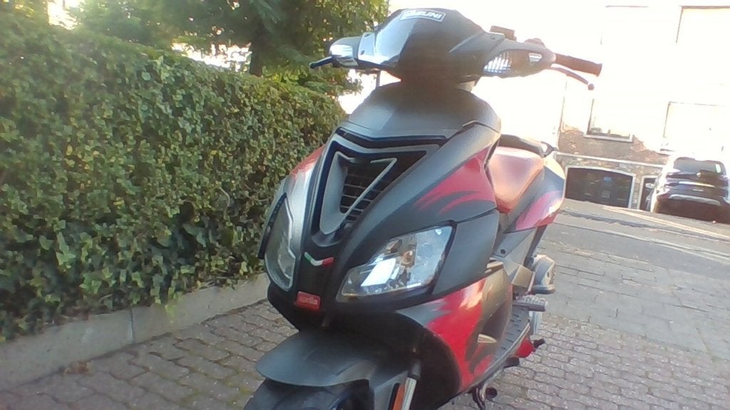 scooter aprilia sr 50 cc de 2016, Enlèvement, 1 cylindre