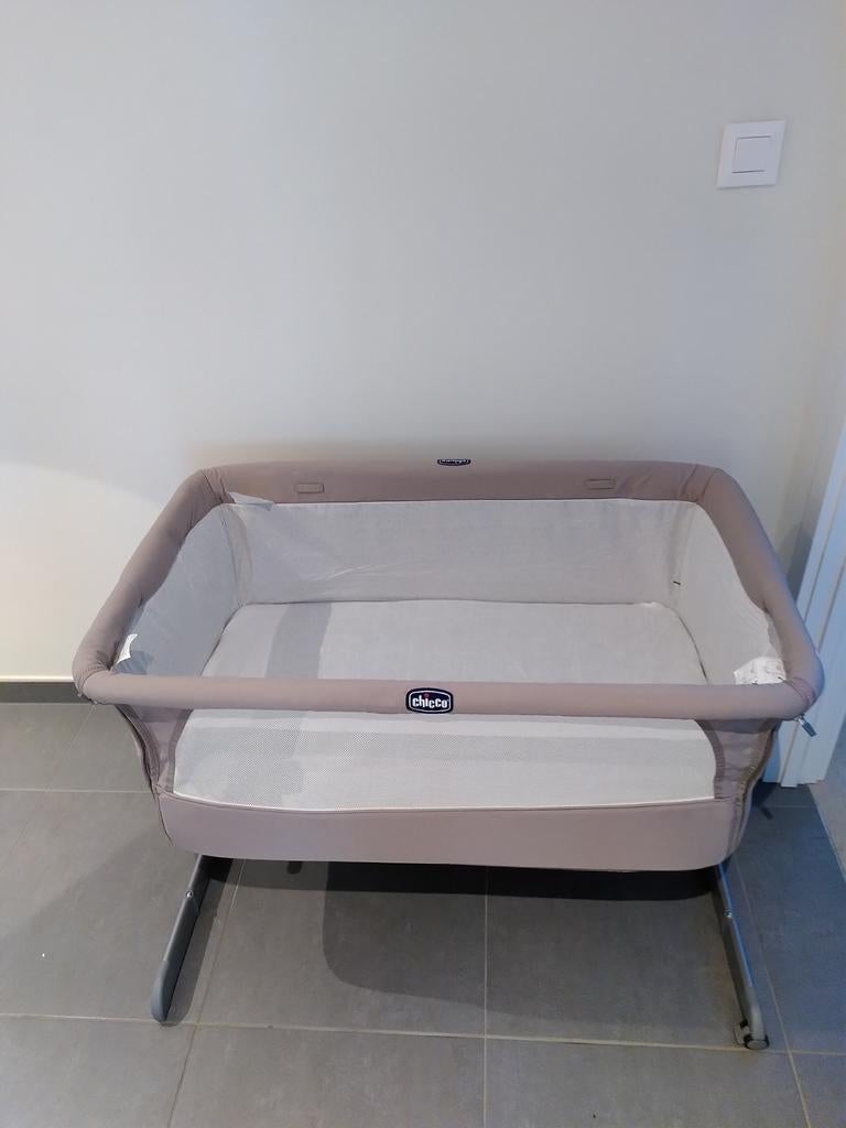 Chicco Next To Me cosleeper co-dodo gris, Enlèvement, Utilisé, Moins de 140 cm, 70 à 85 cm