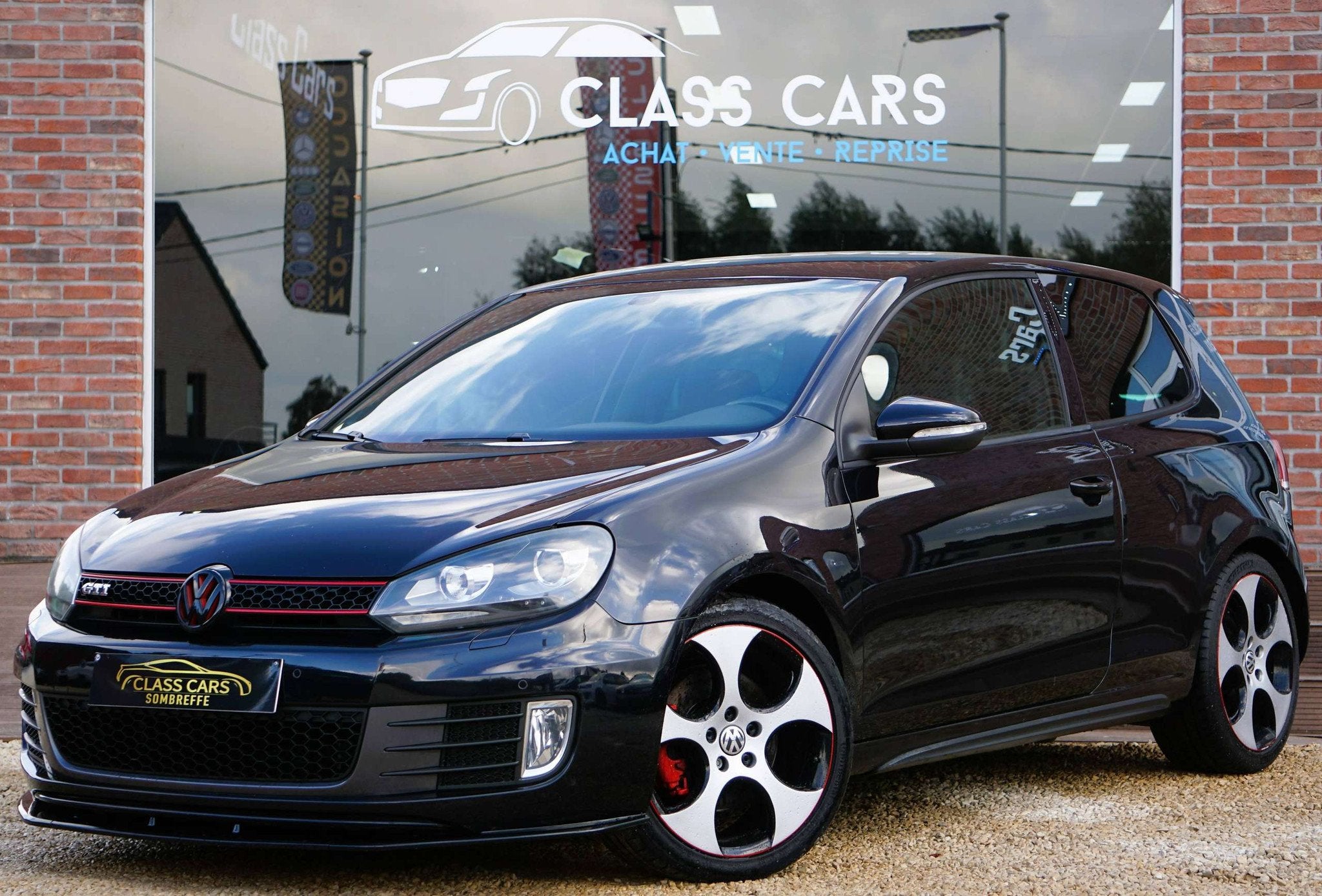 Volkswagen Golf GTI 2.0 TSI AKRAPOVIC CARNET DISTRIBUTION FA, Voorwielaandrijving, Stof, Gebruikt, 155 kW