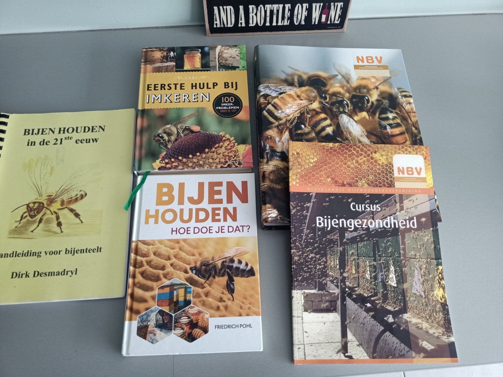 lotje boeken imker bijen honing, Ophalen of Verzenden