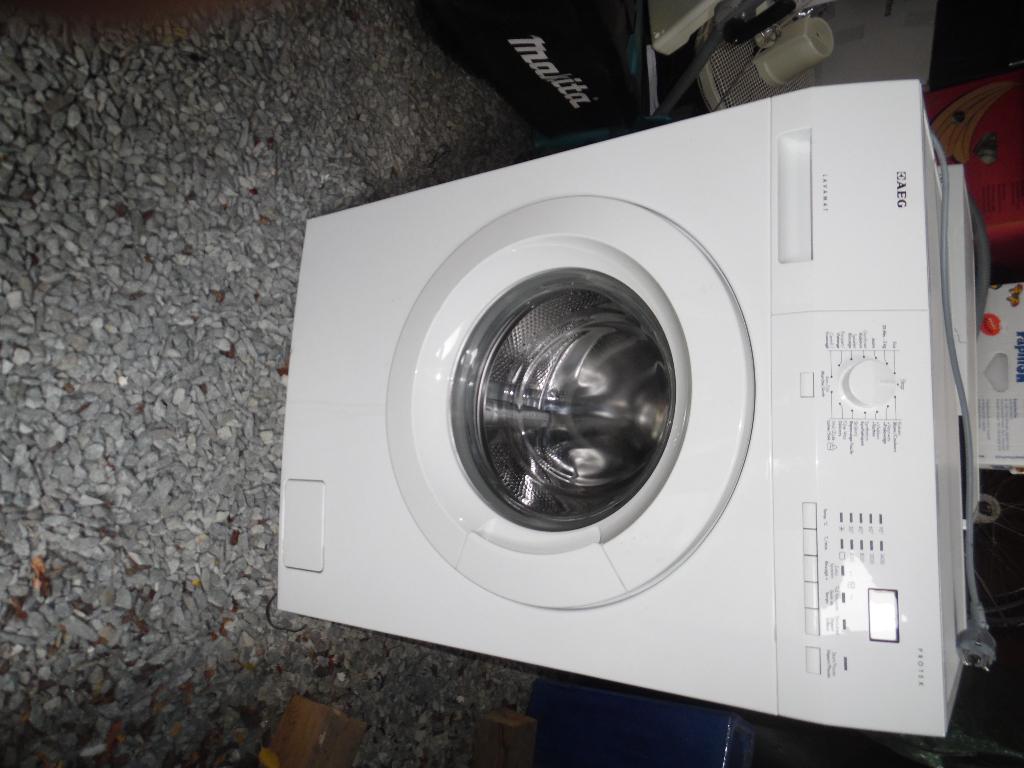 wasmachine AEG, Ophalen, 1200 tot 1600 toeren, 8 tot 10 kg, Zo goed als nieuw