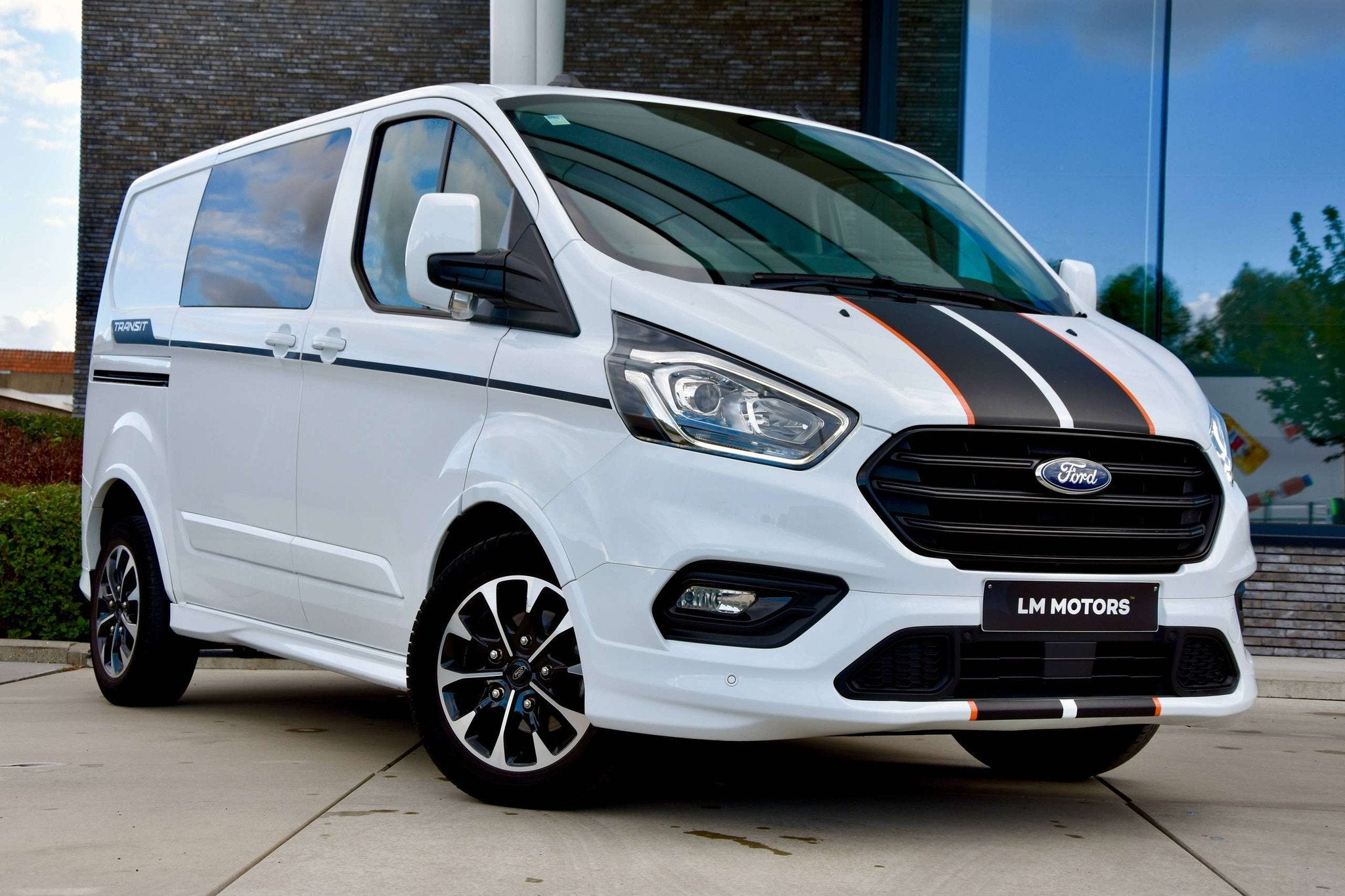 Ford Transit Custom Transit Custom 2.0 TDCi SPORT EDITION *D, Autos, Achat, Euro 6, Entreprise, Noir