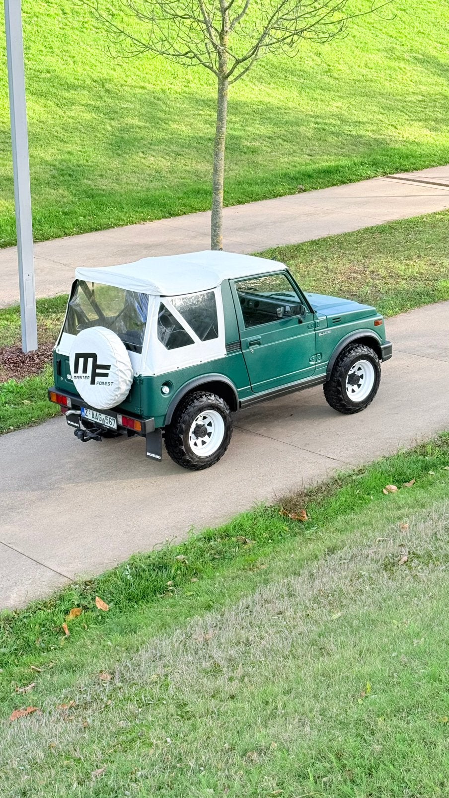 Suzuki samurai 1.3i Oldtimer, Auto's, Samurai, Bedrijf, https://public.car-pass.be/vhr/365a6c59-d686-42d4-99f3-964a0315780d, SUV of Terreinwagen