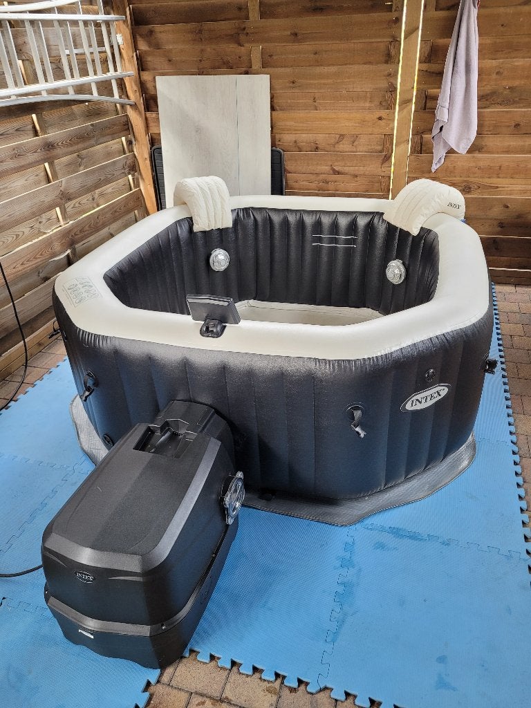 Intex Pure Spa Jet & Bubble Deluxe – 4 personen, Ophalen, Gebruikt, Afdekzeil, Opblaasbaar