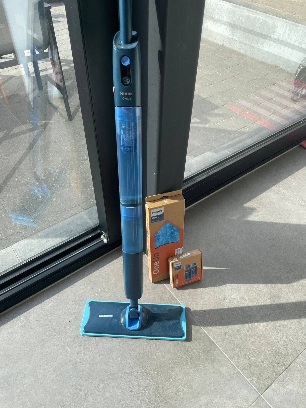 Philips OneUp, Ophalen, Mop of Dweil