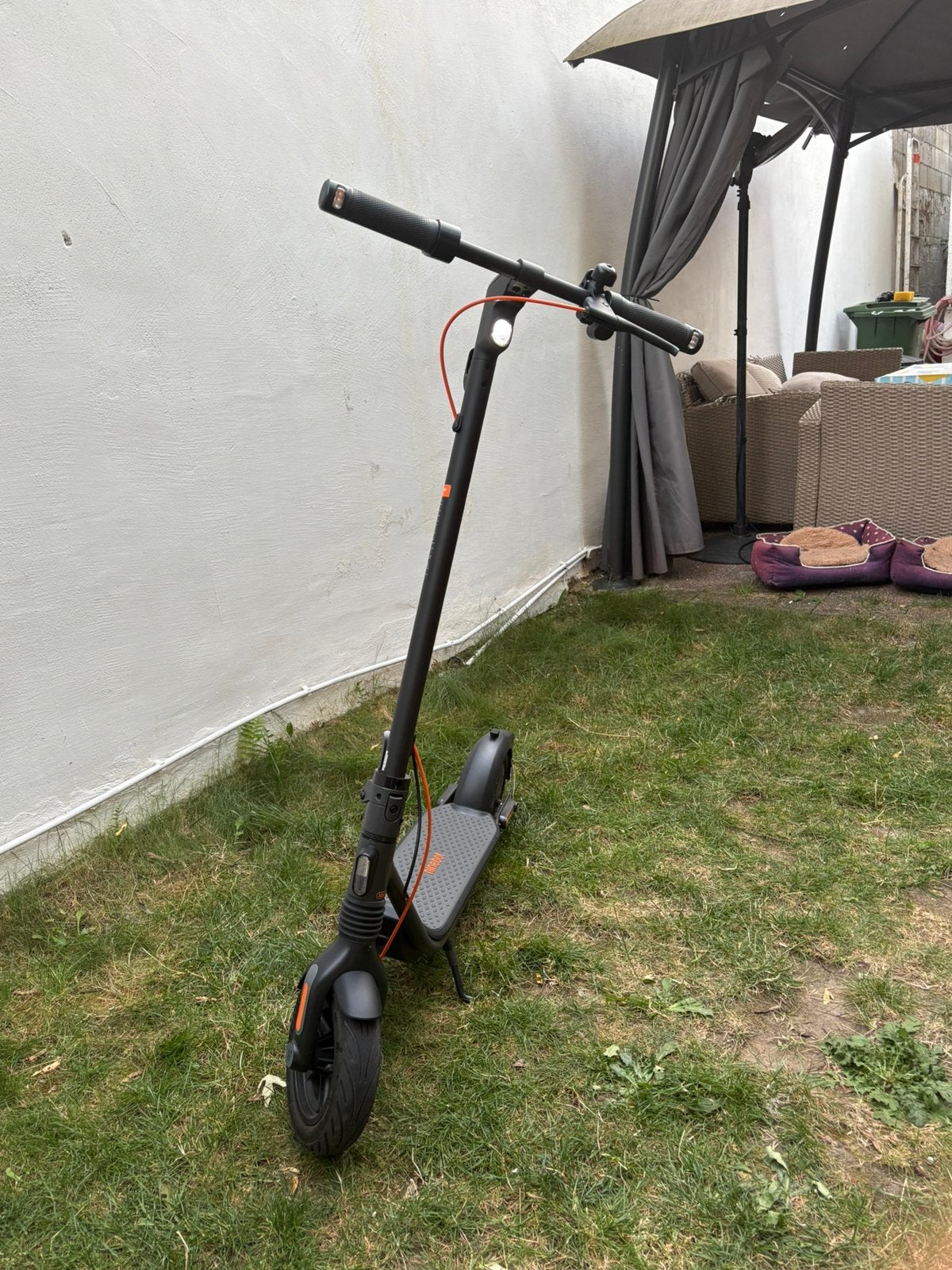 Segway ninebot f2pro, Fietsen en Brommers, Steps, Ophalen, Zo goed als nieuw, Elektrische step (E-scooter)