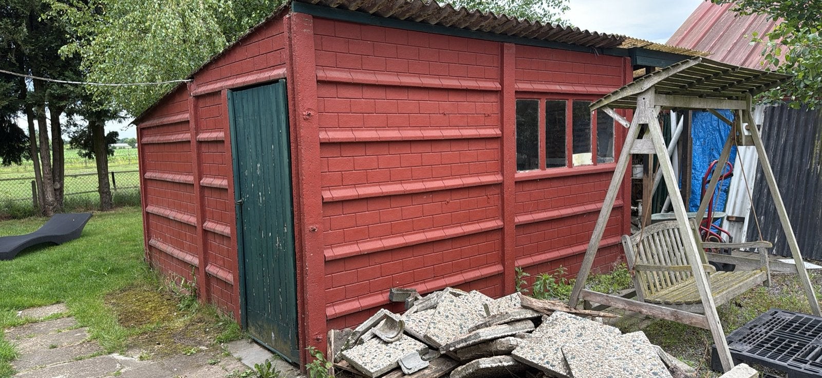 GRATIS schuurtje uit betondelen, Tuin en Terras, Tuinhuizen, Ophalen, Gebruikt, Overige materialen, Schuur