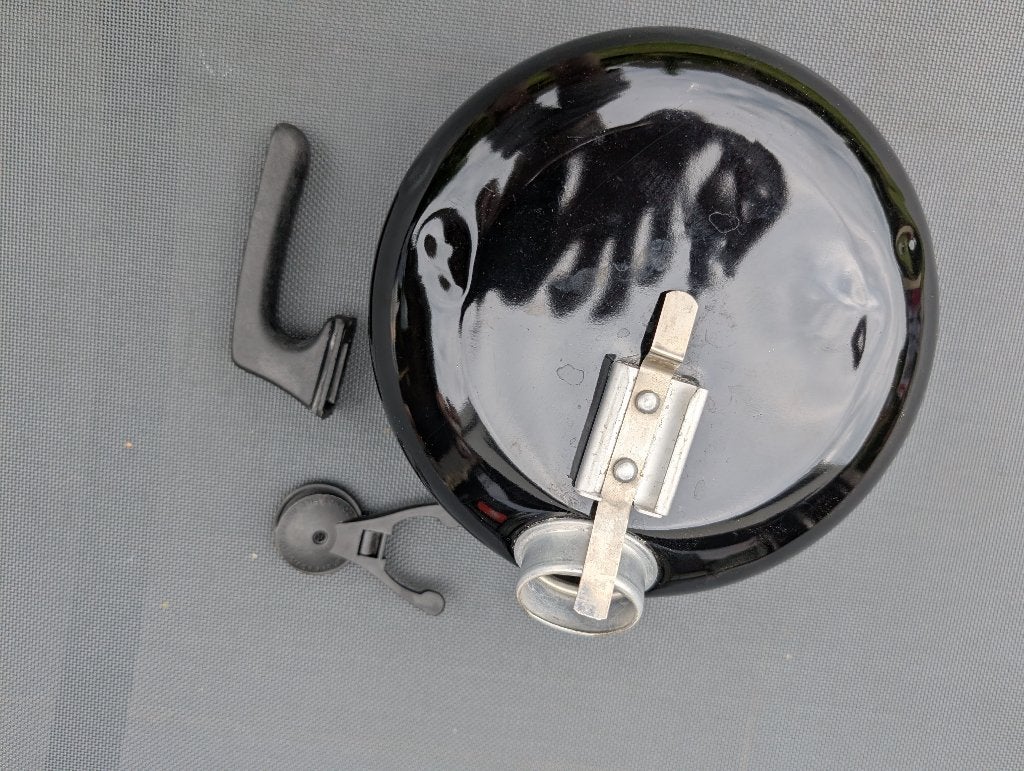 Zwarte metalen fluitketel 1,5–2 L, Huis en Inrichting, Ophalen, Gebruikt, Aluminium, Overige typen