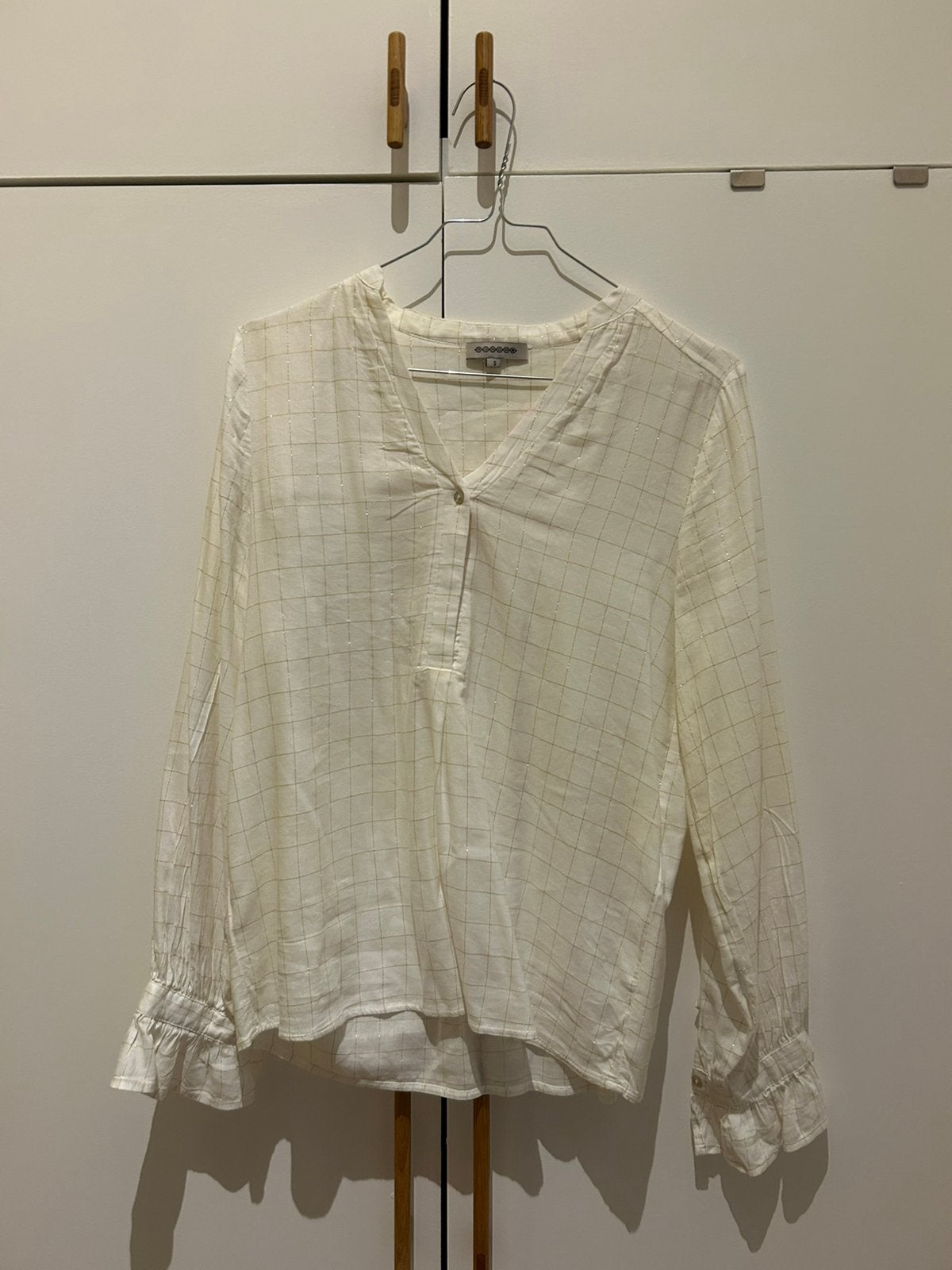 Blouse blanche & dorée - Bonobo Taille S, Ophalen, Zo goed als nieuw