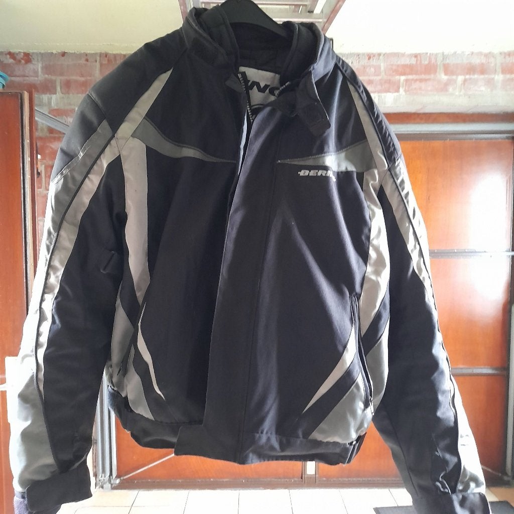 blouson moto, Seconde main, Autres types, Enlèvement, Bering