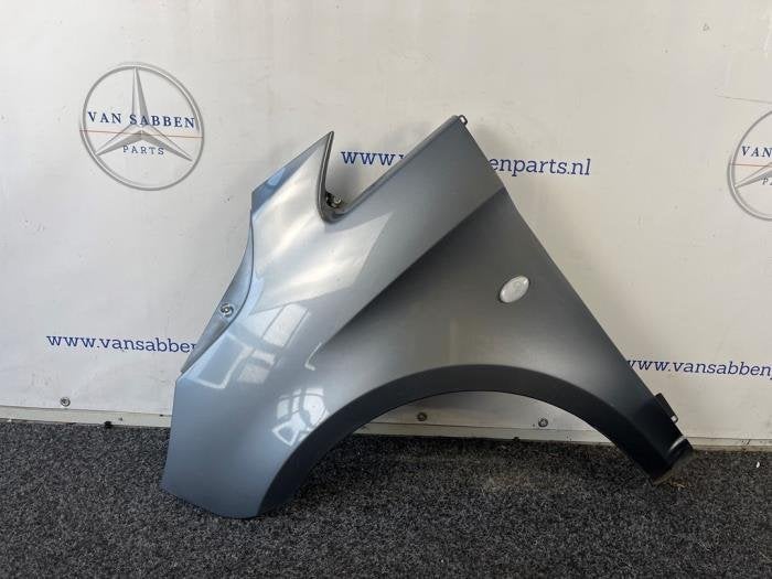 Aile avant gauche d'un Mercedes Vito (7992), -, 3 mois de garantie, Utilisé, -