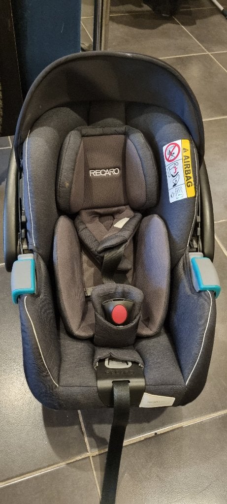 Siège auto / Coque Recaro Avan, Autres marques, Ceinture de sécurité, Enlèvement ou Envoi, Utilisé