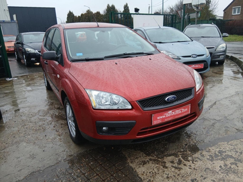 Ford focus, Autos, Ford, Entreprise, Focus, ABS, Airbags, Air conditionné, Alarme, Feux de virage, Ordinateur de bord, Verrouillage central