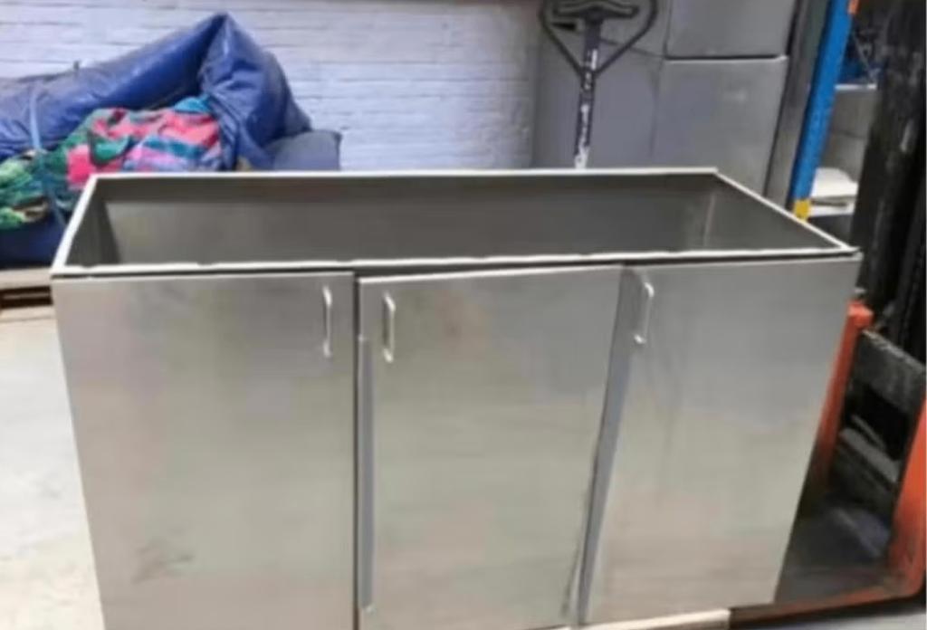 inox onderkast, Enlèvement