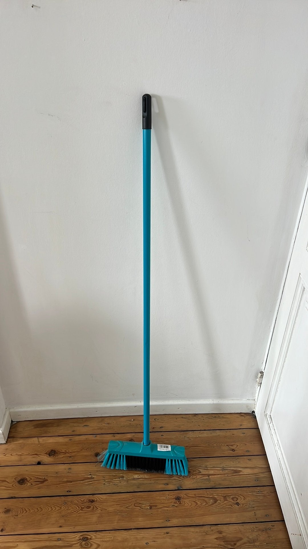 plastic broom, Enlèvement