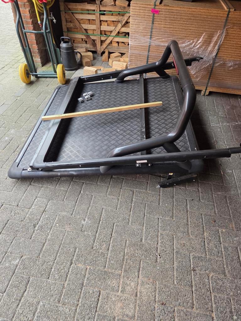 Isuzu dmax kofferdeksel+rolbeugel, Ophalen