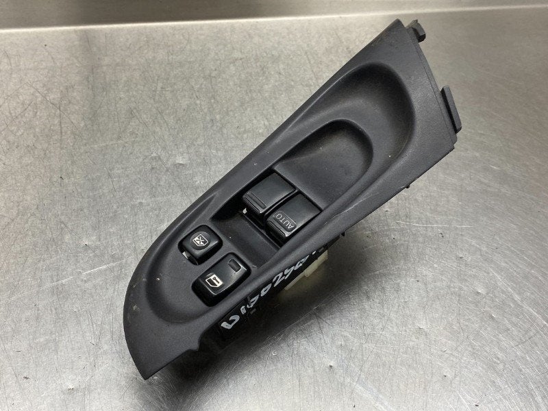 RAAMSCHAKELAAR Nissan Almera (N16) (01-2000/11-2006), Auto-onderdelen, Gebruikt, Nissan