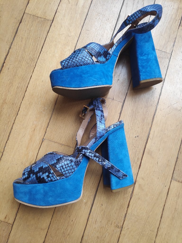 Sandales Silvia Rossini, Ophalen, Blauw, Sandalen of Muiltjes, Gedragen