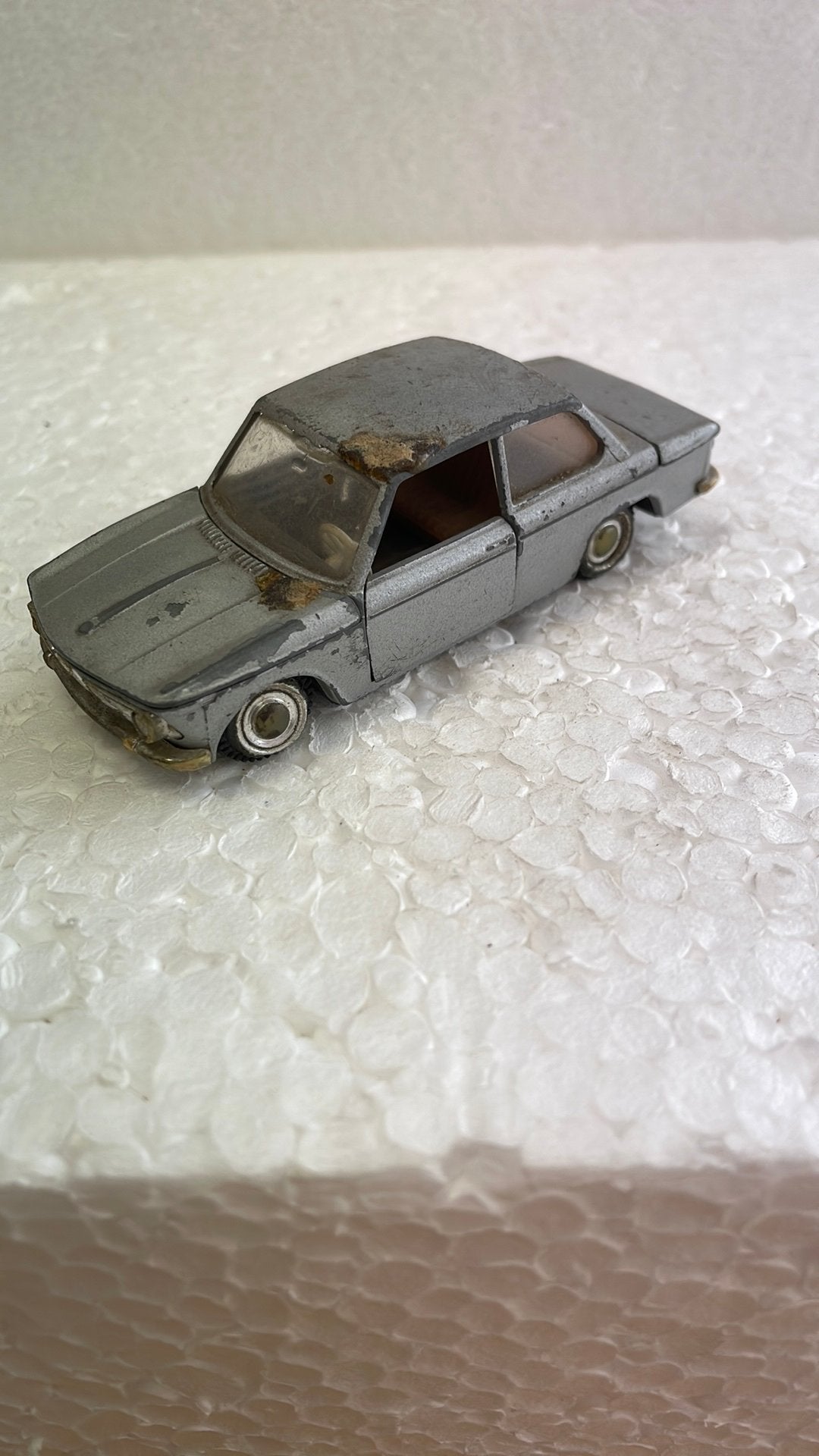 Sablon Jacques BMW 1600, Hobby en Vrije tijd, Ophalen of Verzenden, Zo goed als nieuw