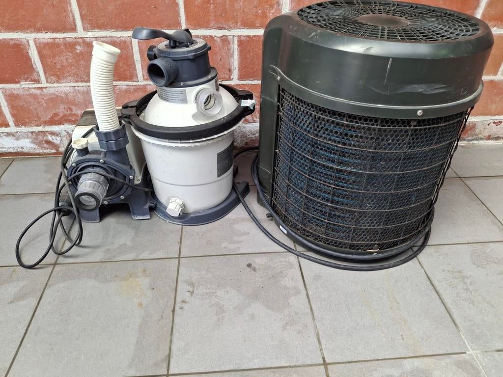 Zandfilter+ warmtepomp + aansluitingen in perfevte staat, Ophalen