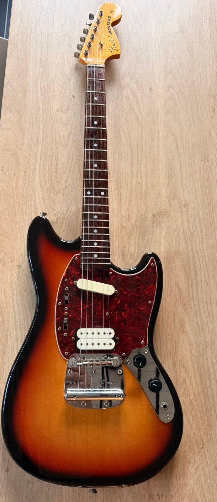 Fender Mustang Japan, Muziek en Instrumenten, Ophalen of Verzenden, Gebruikt, Solid body, Fender