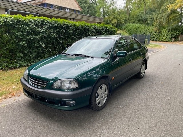 Toyota Avensis Sol 1.6i Airco*58.000 km*, Auto's, Voorwielaandrijving, 4 deurs, Avensis, 4 cilinders