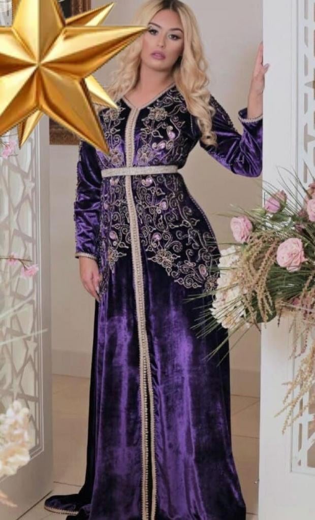 Caftan Velour brodé et perle
