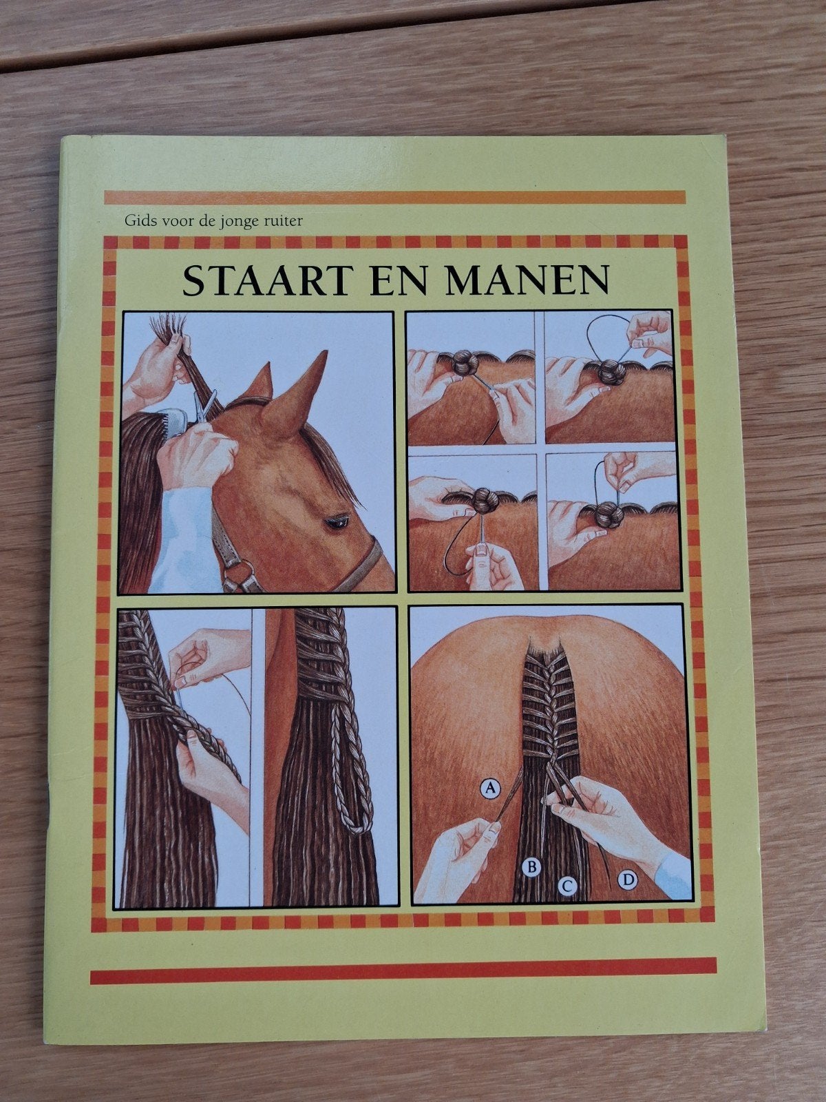 V. Watson - Staart en manen, Ophalen of Verzenden, V. Watson