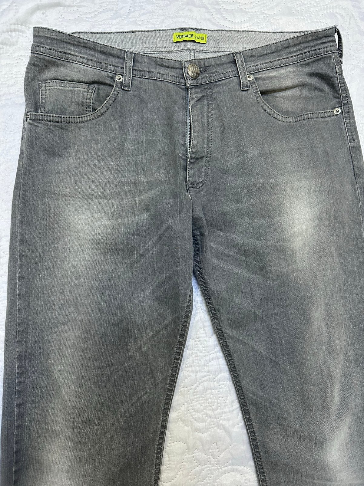 Grijze jeans van Versace, Verzenden, Zo goed als nieuw, Grijs, W32 (confectie 46) of kleiner