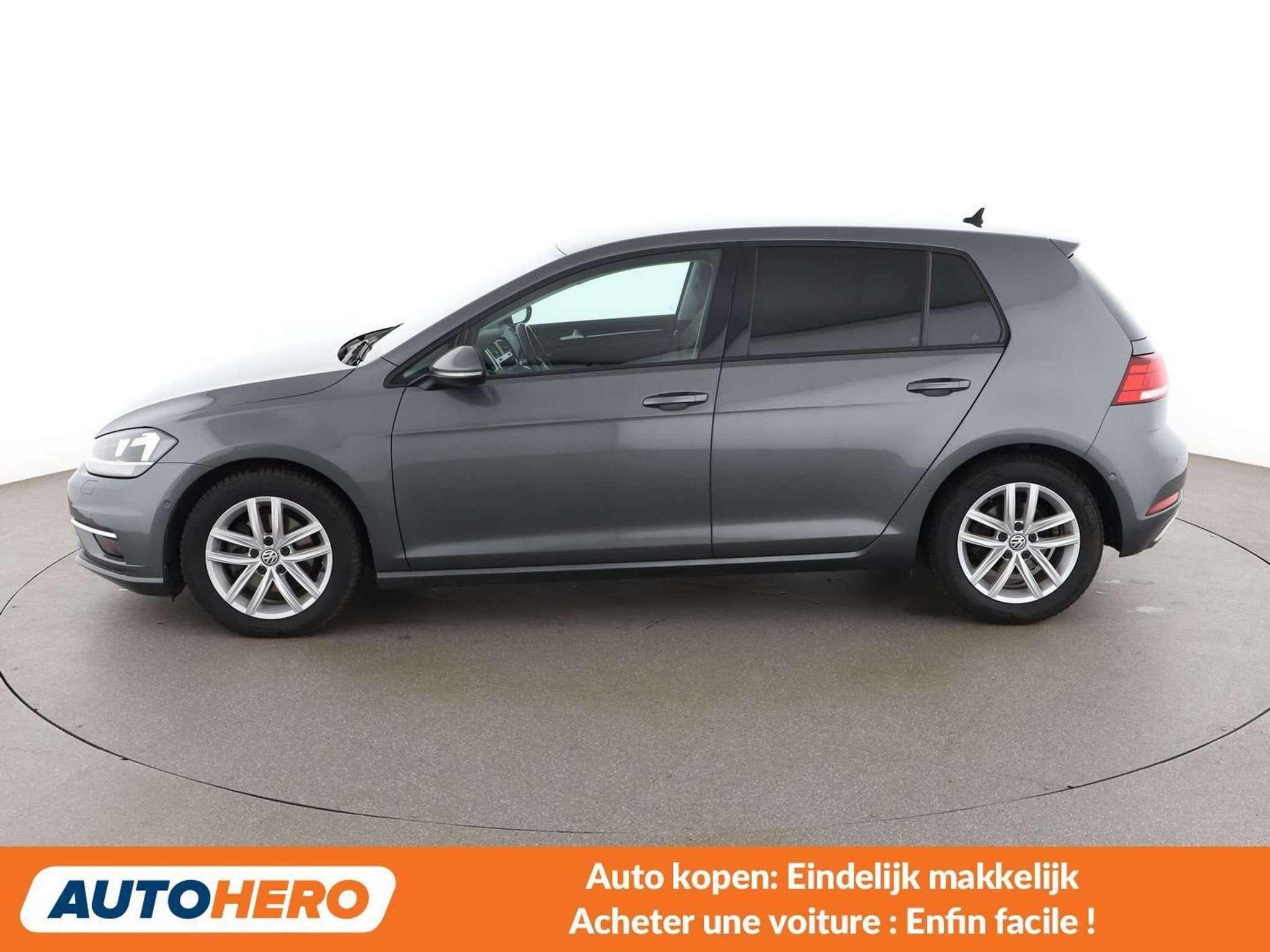 Volkswagen Golf 2.0 TDI Highline BlueMotion Tech (bj 2019), Auto's, Gebruikt, Parkeerassistent, 5 deurs, Golf