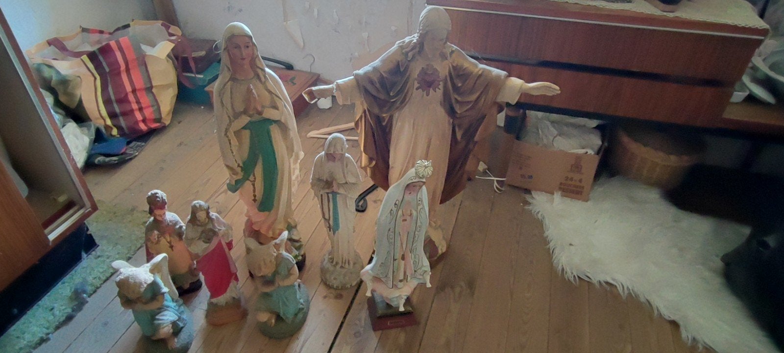 Statues religieuses, Enlèvement