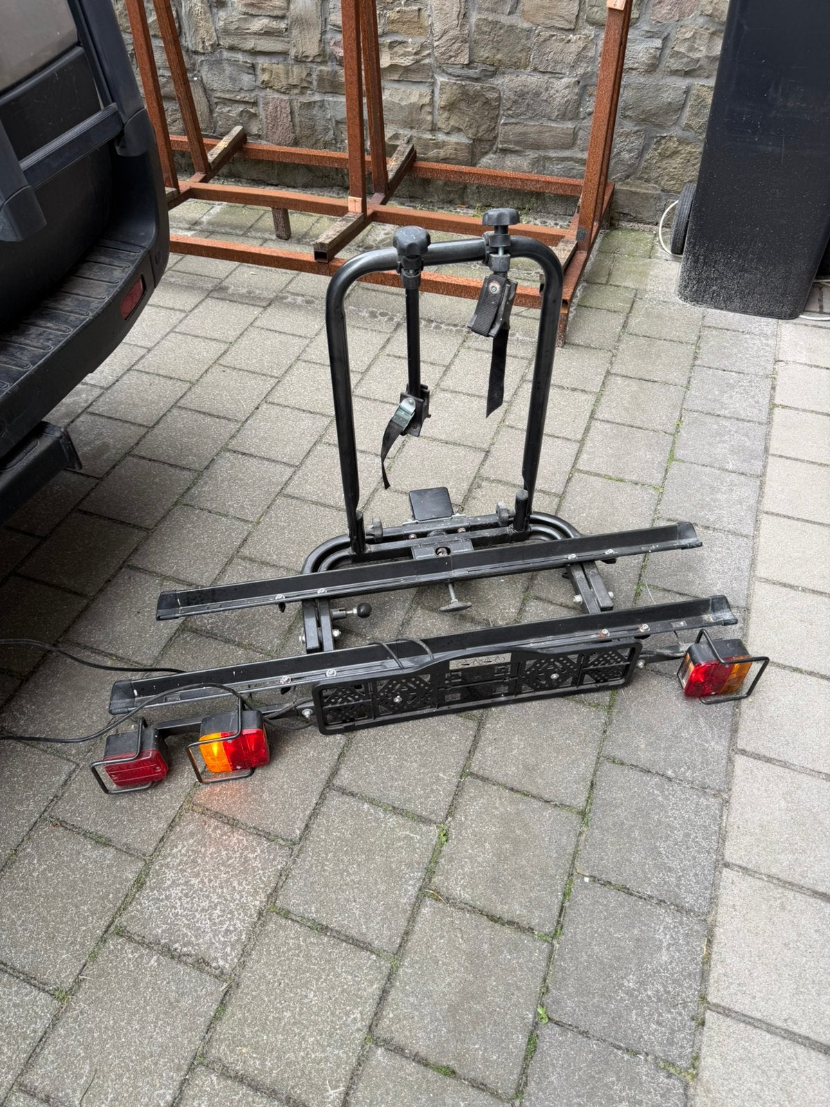 Fietsenhouder, Ophalen, Zo goed als nieuw