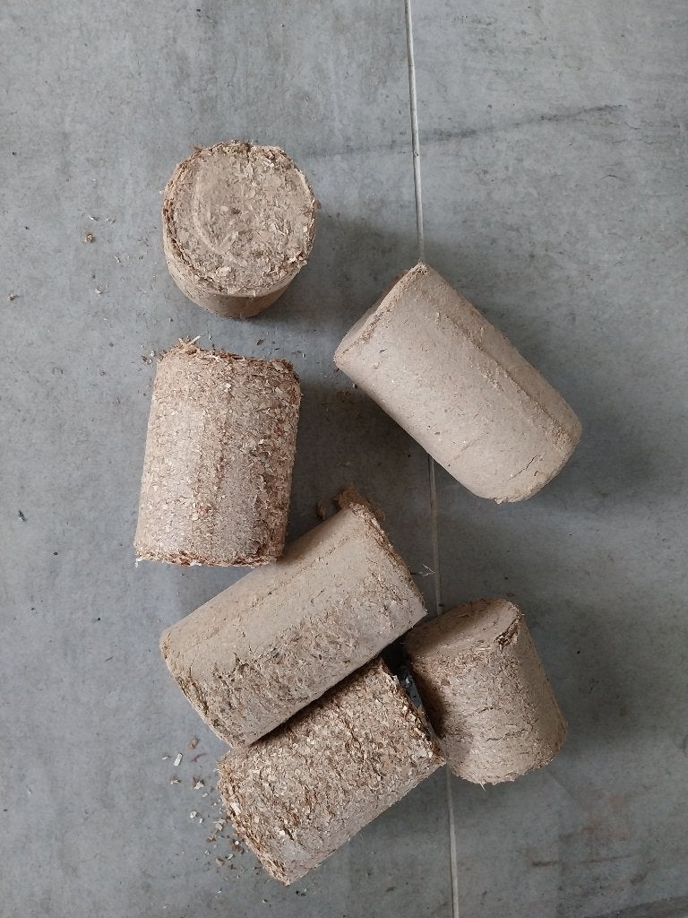 geperste houten briketten, Minder dan 3 m³, Ophalen, Overige houtsoorten