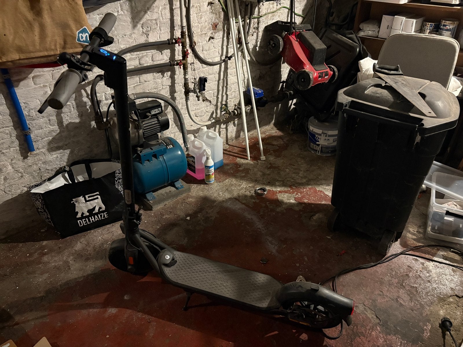 9 bot step, Fietsen en Brommers, Ophalen, Zo goed als nieuw, Elektrische step (E-scooter)