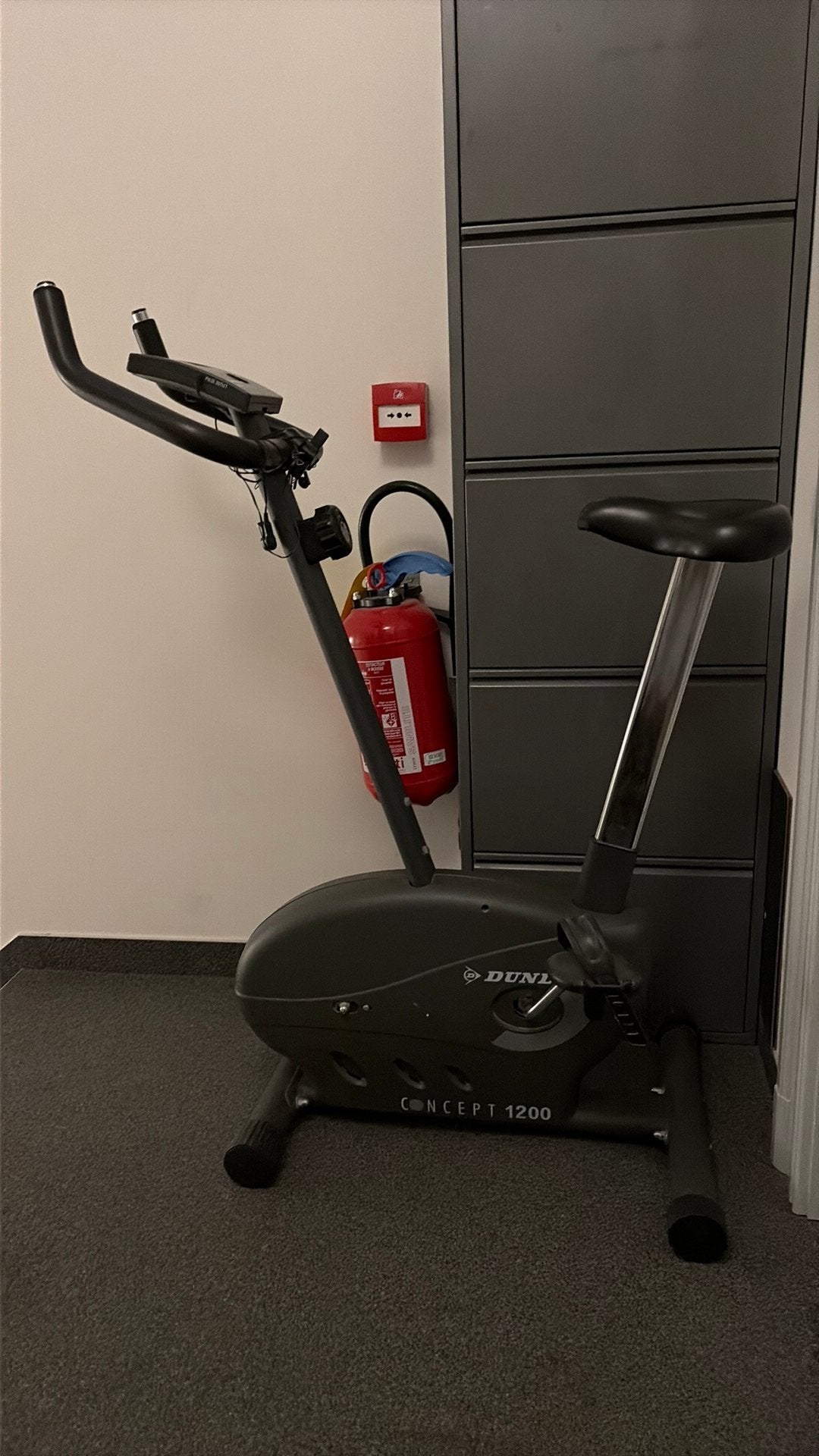 Dunlop Concept 1200 Hometrainer, Sport en Fitness, Ophalen, Zo goed als nieuw, Hometrainer
