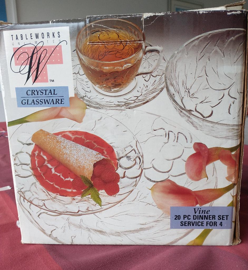 Ensemble de vaisselle Vintage Tableworks Unlimited « Vine », Enlèvement, Neuf, Cristal, Service complet
