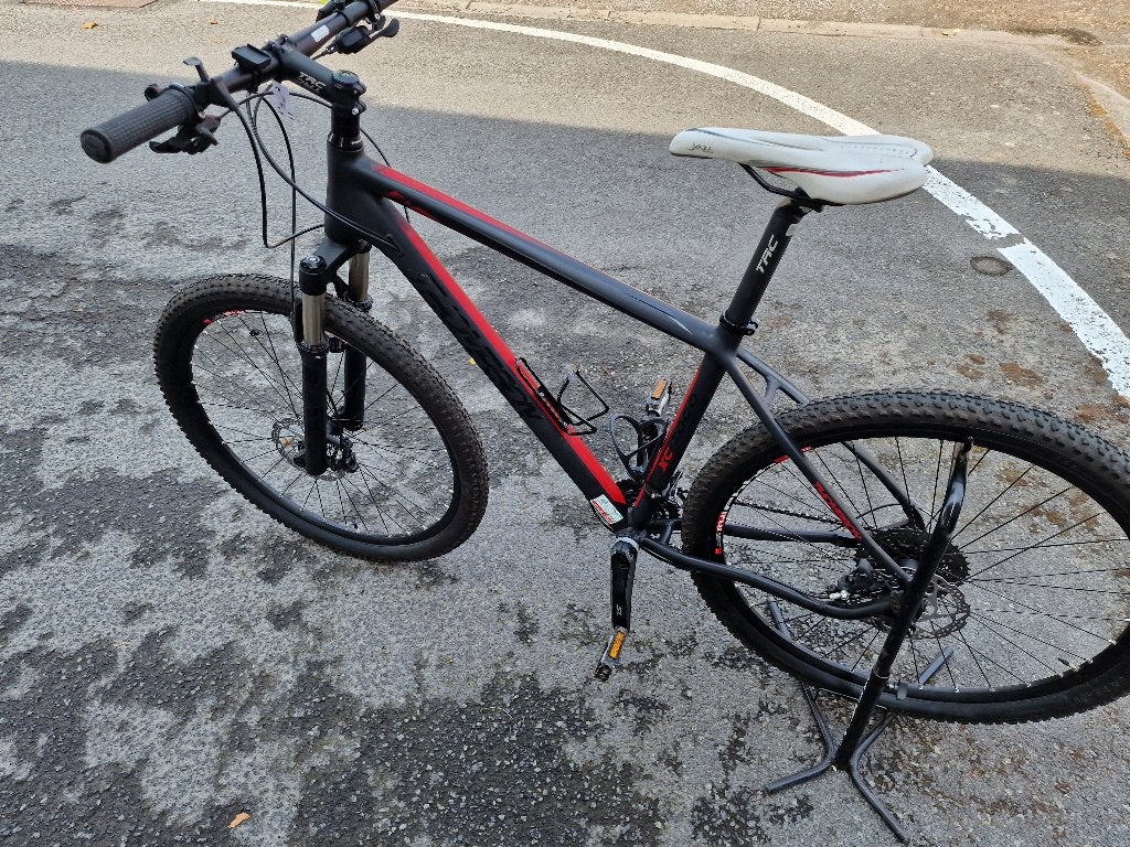VTT THOMPSON, Fietsen en Brommers, Fietsen | Mountainbikes en ATB, Hardtail, 45 tot 49 cm, Zo goed als nieuw, Schijfrem