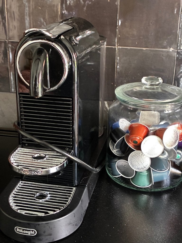 Delonghi Citiz Black Nespresso machine, Ophalen, Gebruikt, Espresso apparaat, 1 kopje