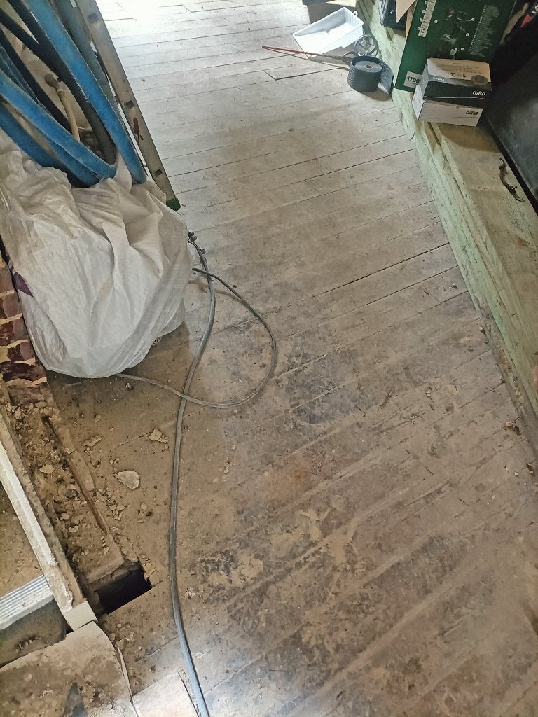 150 m² de parquet bois à donner, Planchers en bois
