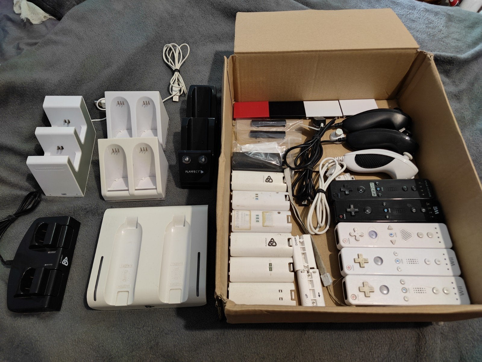 Lot d accessoires wii pour pieces., Enlèvement ou Envoi, Ne fonctionne pas, Avec 3 manettes ou plus