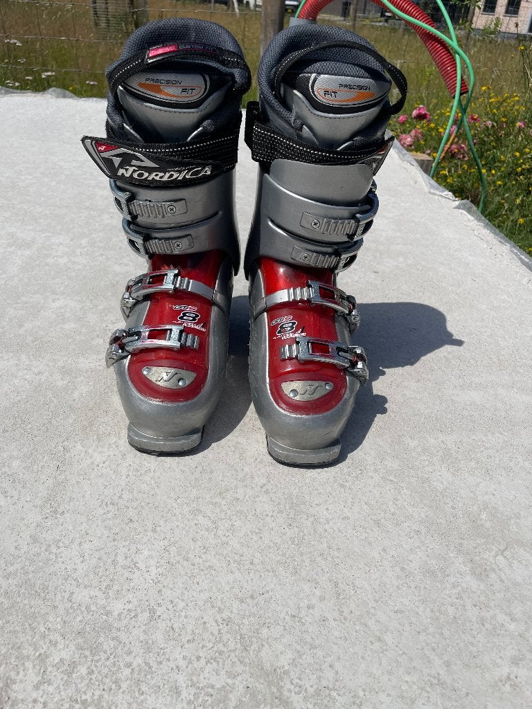 Nordica skiboots, Sport en Fitness, Ophalen, Gebruikt, Stokken, Nordica