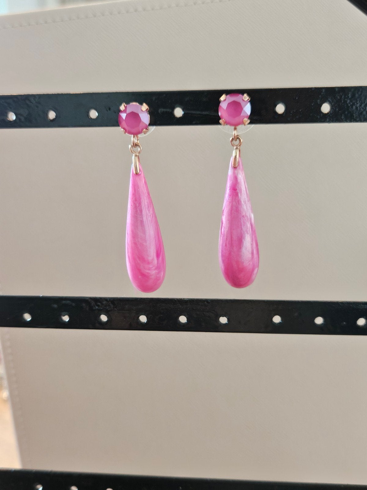 Boucles d'oreilles Camps & Camps en or rose avec goutte en m, Enlèvement ou Envoi, Comme neuf, Rose, Pendantes