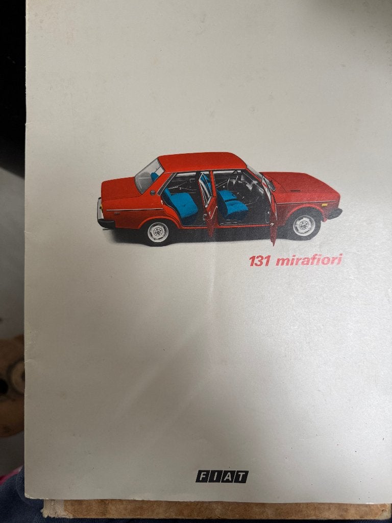 Brochure publicitaire d'époque pour une Fiat 131 Mirafiori, Envoi