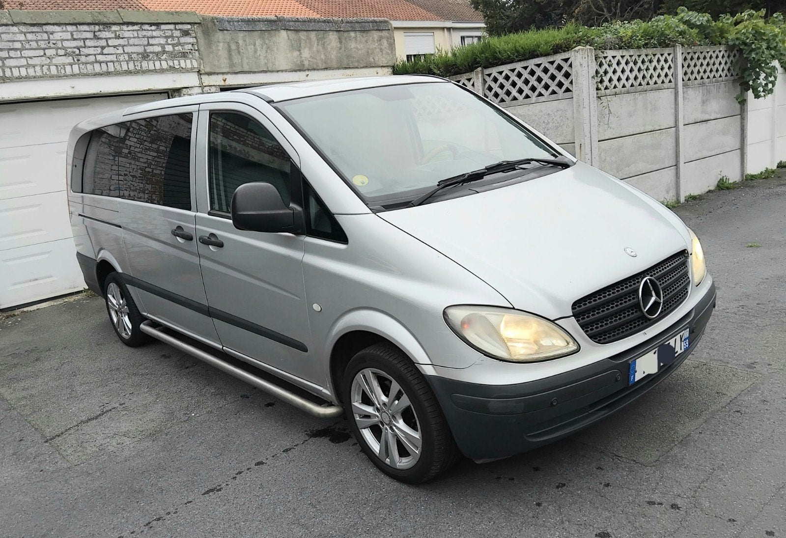 Mercedes Vito 2.2 CDi 9 place chassis long, Auto's, Monovolume, Particulier, Zilver of Grijs, Te koop