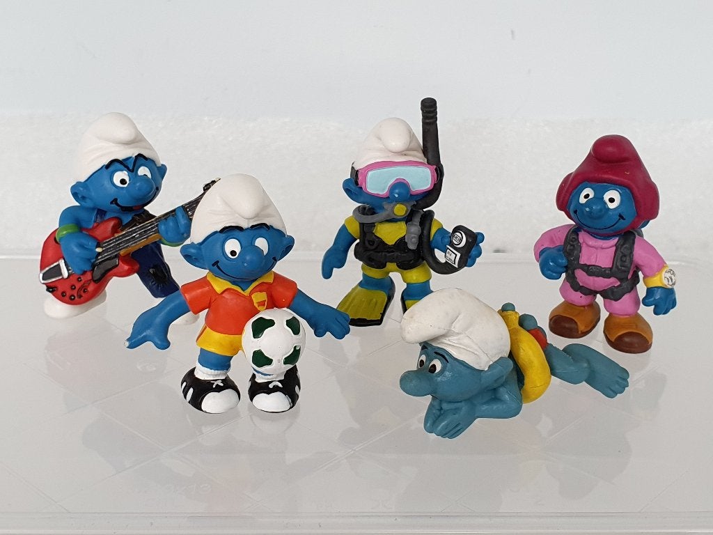 Lot van 5 Smurfen met verschillende hobby's (Schleich), Collections, Schtroumpfs, Enlèvement ou Envoi, Utilisé, Différents Schtroumpfs