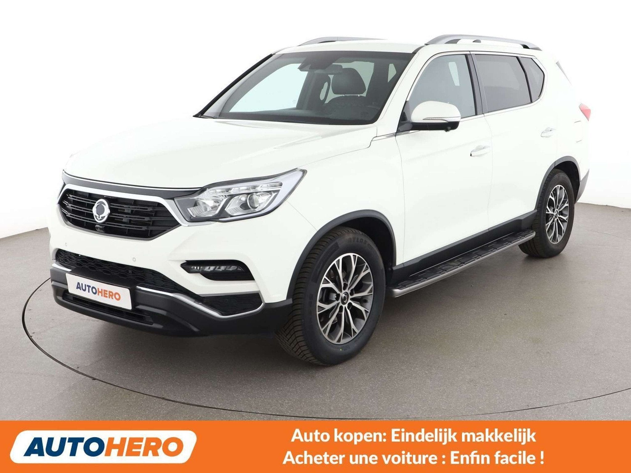 SsangYong Rexton 2.2 TD Sapphire 4x4 (bj 2019, automaat), Auto's, Automaat, 2157 cc, Gebruikt, Leder
