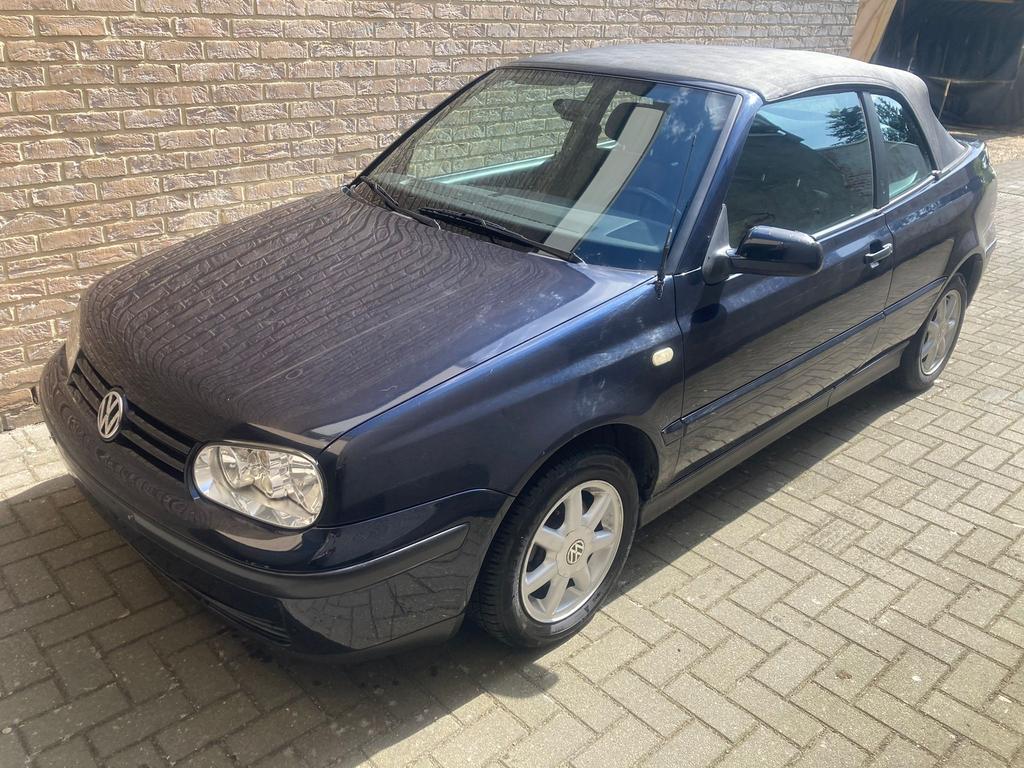 vw golf 4 cabriolet, Voorwielaandrijving, 75 kW, Zwart, Cabriolet