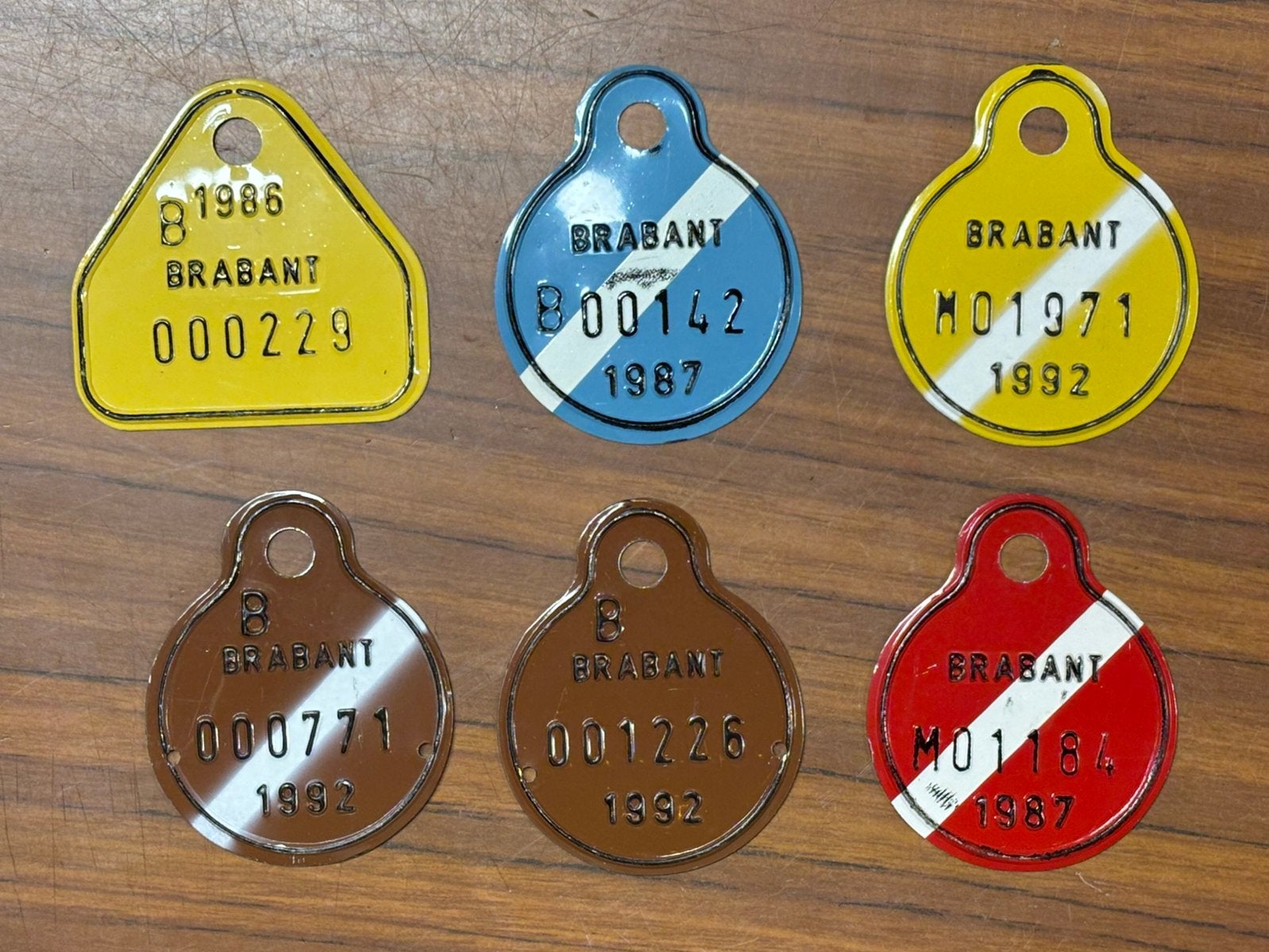 Fietsplaten plaque velo Fietsplaten nummerplaat Taksplaten, Antiek en Kunst, Curiosa en Brocante, Ophalen