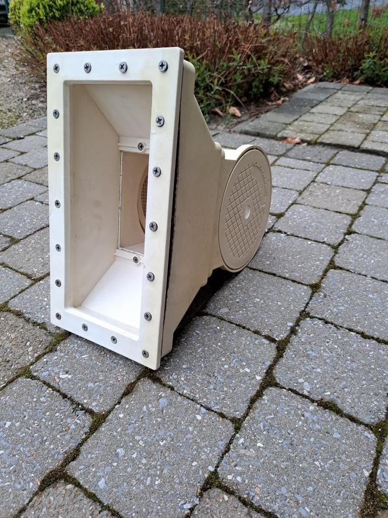 Trevi skimmer, Enlèvement, Skimmer ou Écumeur de surface